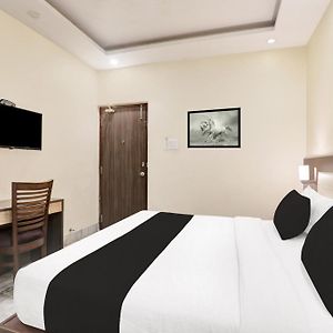 Super Townhouse Kankarbagh Formerly Kunwar Alcajars